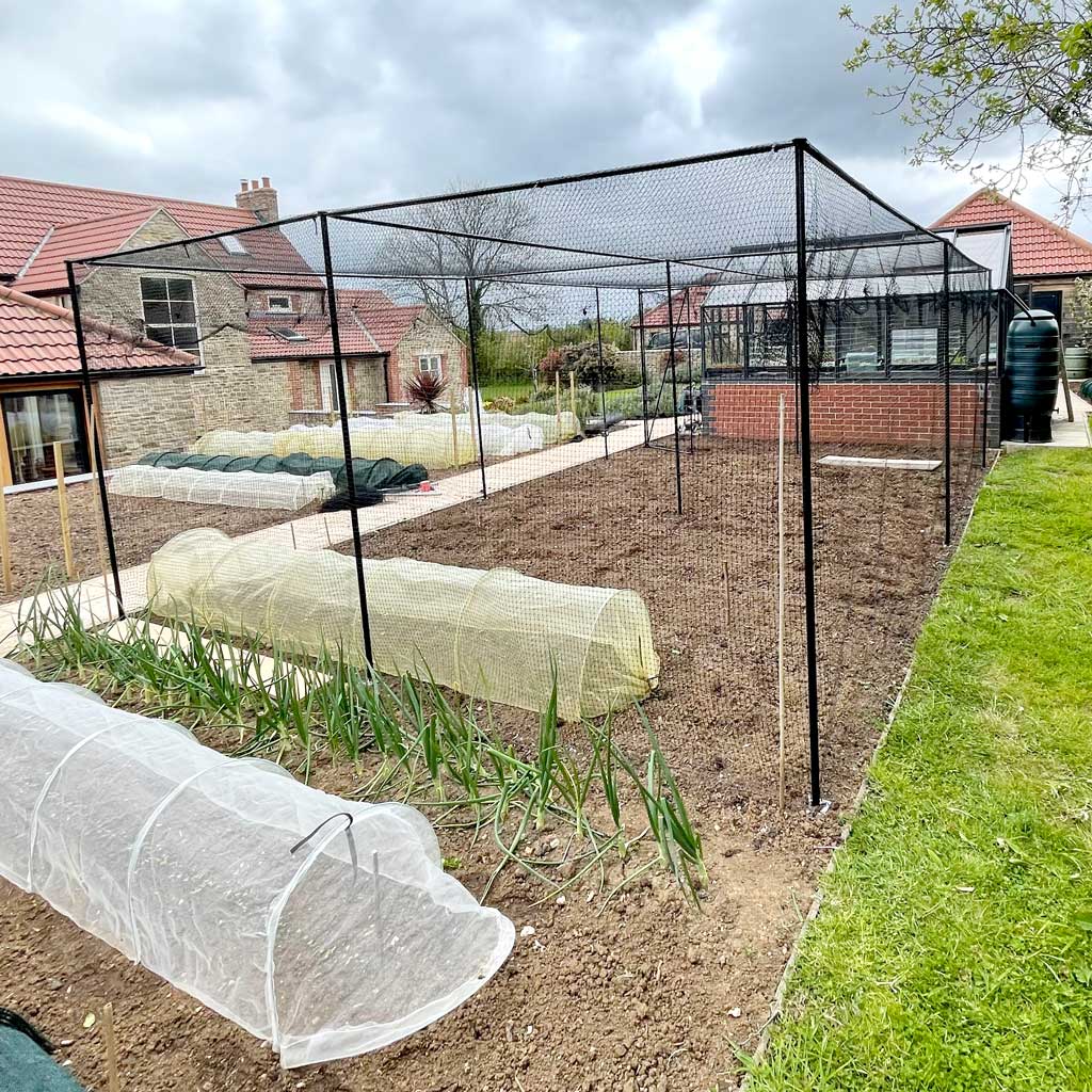 Knowle Nets steel walk-in fruit cage