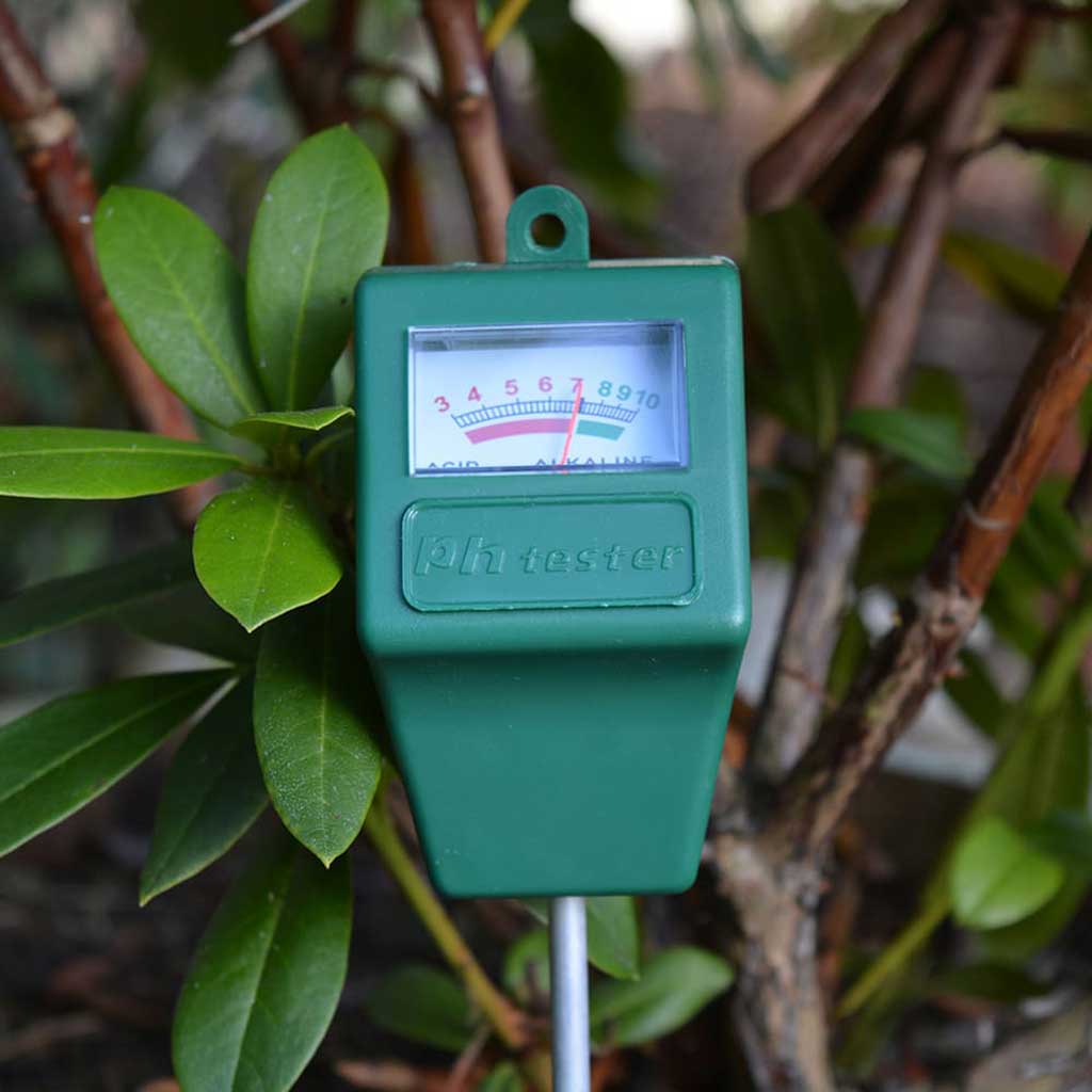 Sold ph meter in use
